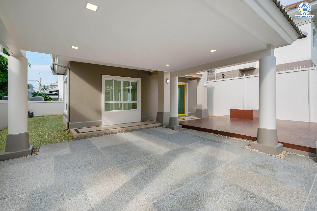 บ้านมือสองตกแต่งใหม่ โครงการ ชวนชื่นโมดัส ราชพฤกษ์-ท่าอิฐ เนื้อที่กว่า 57.8 ตร.ว. พร้อมฟังก์ชัน 3 ห้องนอน 2 ห้องน้ำ จอดรถได้ 2 คัน บนทำเลศักยภาพ เชื่อมต่อถนนรัตนาธิเบศร์ และถนนราชพฤกษ์ ทำเลใจกลาง 2 เซ็นทรัล ใกล้รถไฟฟ้า "สถานีบางรักน้อยท่าอิฐ"